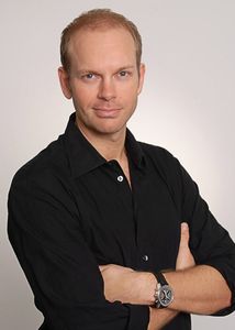 Lars B.